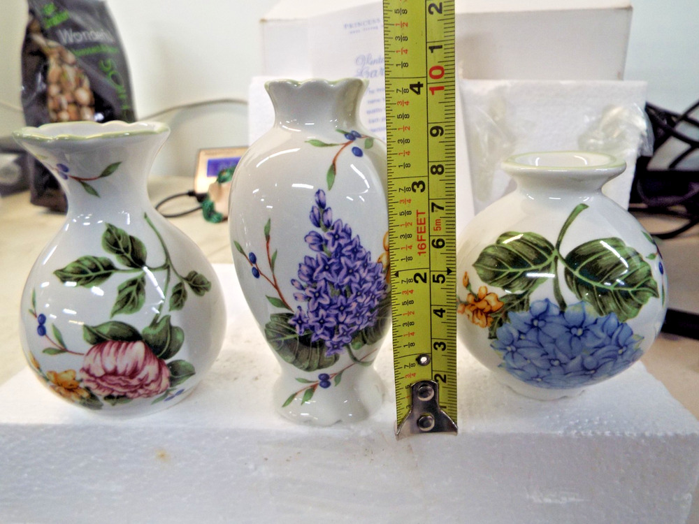 Vintage Princess House 3 Mini Vases~Oil Lamps #1474 Open Box, no wicks